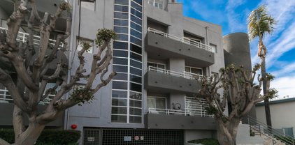 4557  Haskell Ave Unit 105, Encino