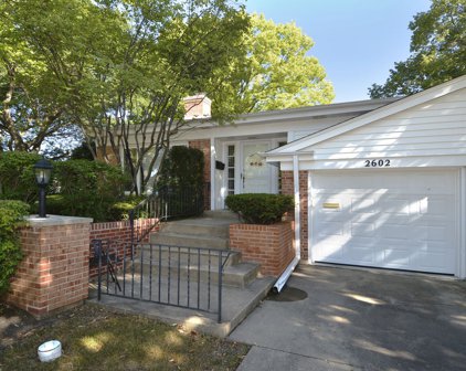 2602 E Garden Walk, Arlington Heights