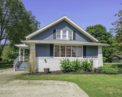 3501 S Locust Road, South Bend
