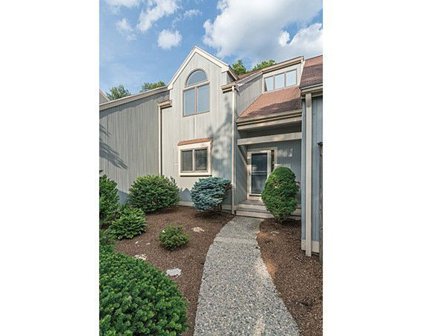 20 Pickwick Way Unit 20, Wayland