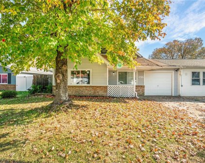 3413 Woodburne Drive, South Central 1 Virginia Beach