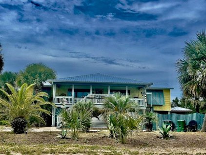 973 W Gorrie Dr, St. George Island