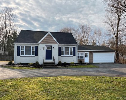 1397 Maple Road, Amherst