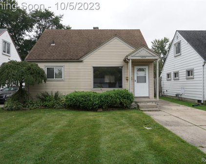 14894 CHESTERFIELD, Warren