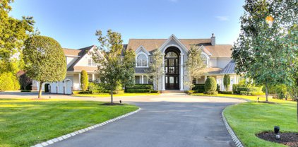 43 Oakes Road, Rumson