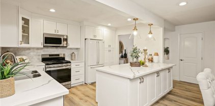 27661 Via Granados, Mission Viejo