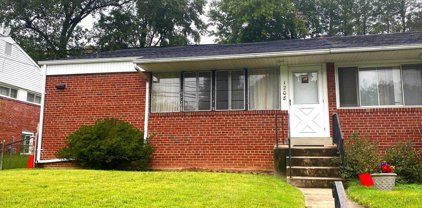1208 Ruatan St, Silver Spring