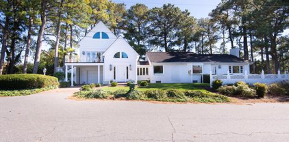 102 Shawnee Cir, Cambridge