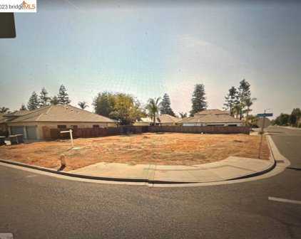 291 Nw Hemmingway, Tulare