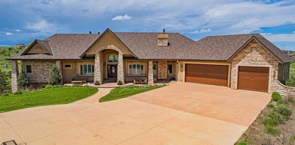 1290 Castlecombe Lane, Monument