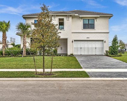 6925 S Stillwater Shores, Davie