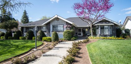 545 N Brandy Way, Porterville