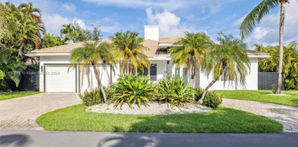 543 Hibiscus Dr, Hallandale Beach