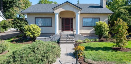 910 WASHINGTON ST, Oregon City