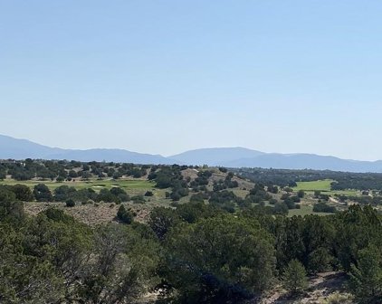 10 Hacienda Vaquero, Santa Fe
