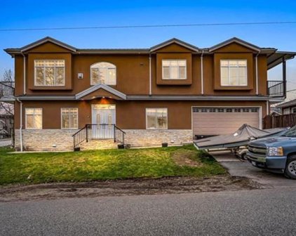 999 Carleton Avenue, Burnaby