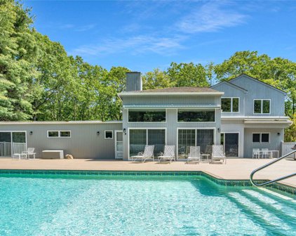 3 Indian Pipe Drive, Quogue