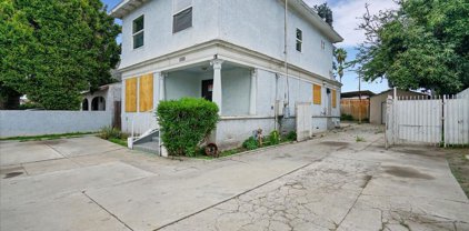 1155 E 58th Dr, Los Angeles
