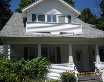 7 Edgewood St, Boylston
