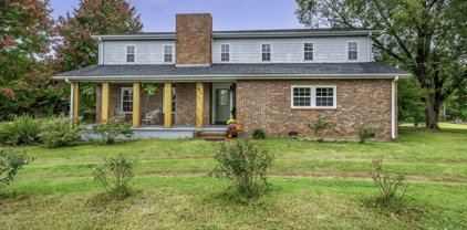 611 Old Burnett, Inman