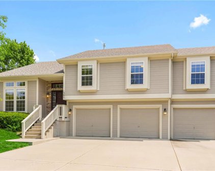 1301 Honeysuckle Drive, Liberty