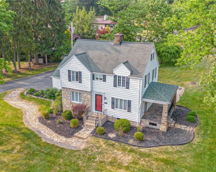 438 Woodlawn Rd, Hempfield Twp - Wml
