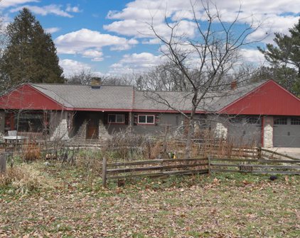 16520 Hillsdale Drive, Brookfield