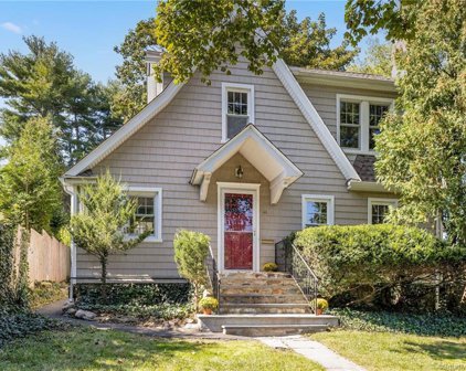 40 Bon Air Avenue, Stamford