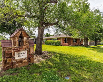 1844 Westminster Place, Nichols Hills