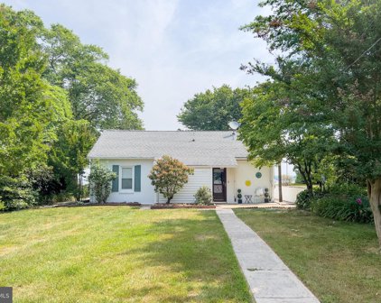 111 Cherry Ln, Perryville