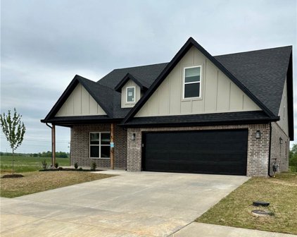 1030 Mammoth  Street, Centerton