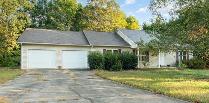 9495 Indian Hills  Street, Hickory