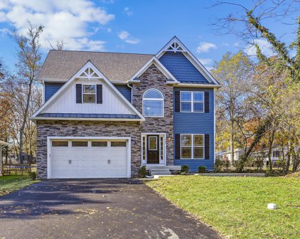 722 Whitneys Landing Dr, Crownsville