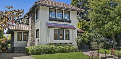 2824 Benvenue Avenue, Berkeley