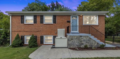 9313 Victoria St, Manassas