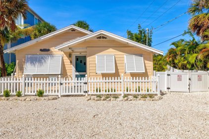 118 Palmetto Avenue, Anna Maria