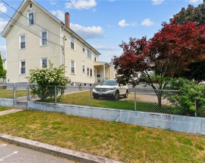 56 Lakeview  Avenue, Pawtucket