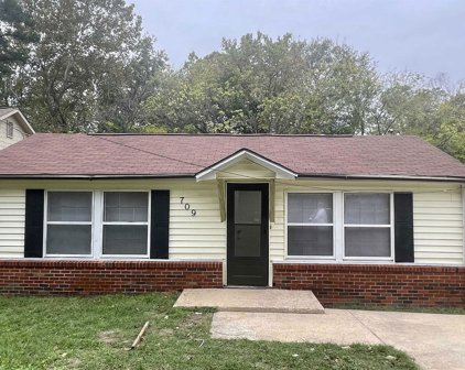 709 Duckenfield, Tyler