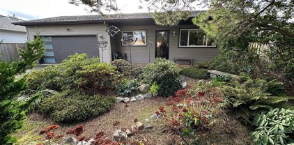 835 SW 9TH ST, Bandon