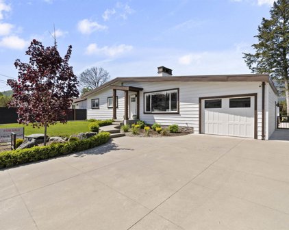 2169 Mccaffrey Road, Agassiz