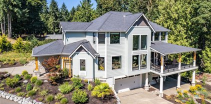 8152 SE Crescent Bay Drive, Olalla