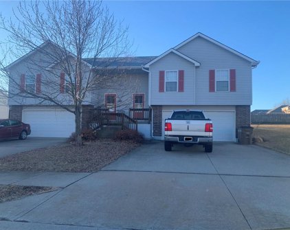 1025/1027 Kaycee Drive, Raymore