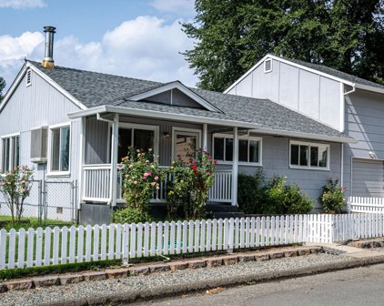 163 2nd Avenue, Lewiston