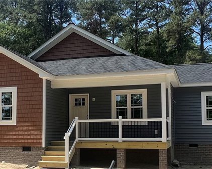 5818 Lewis Road, Dinwiddie