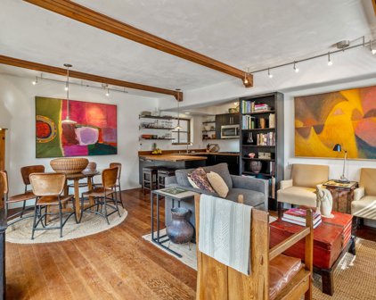 539 C Hillside Avenue, Santa Fe