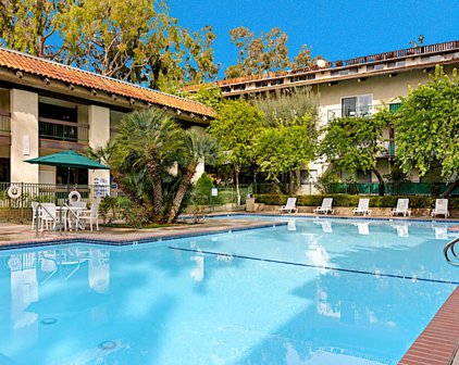 5460  White Oak Ave Unit C313, Encino