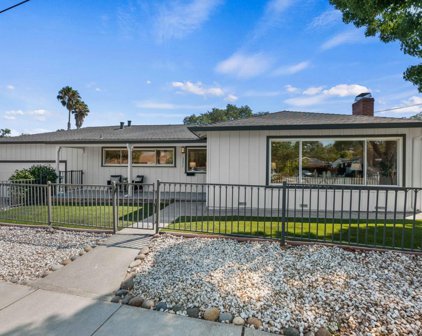 2077 Brittan AVE, San Carlos