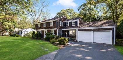 371 New Meadow Road, Barrington