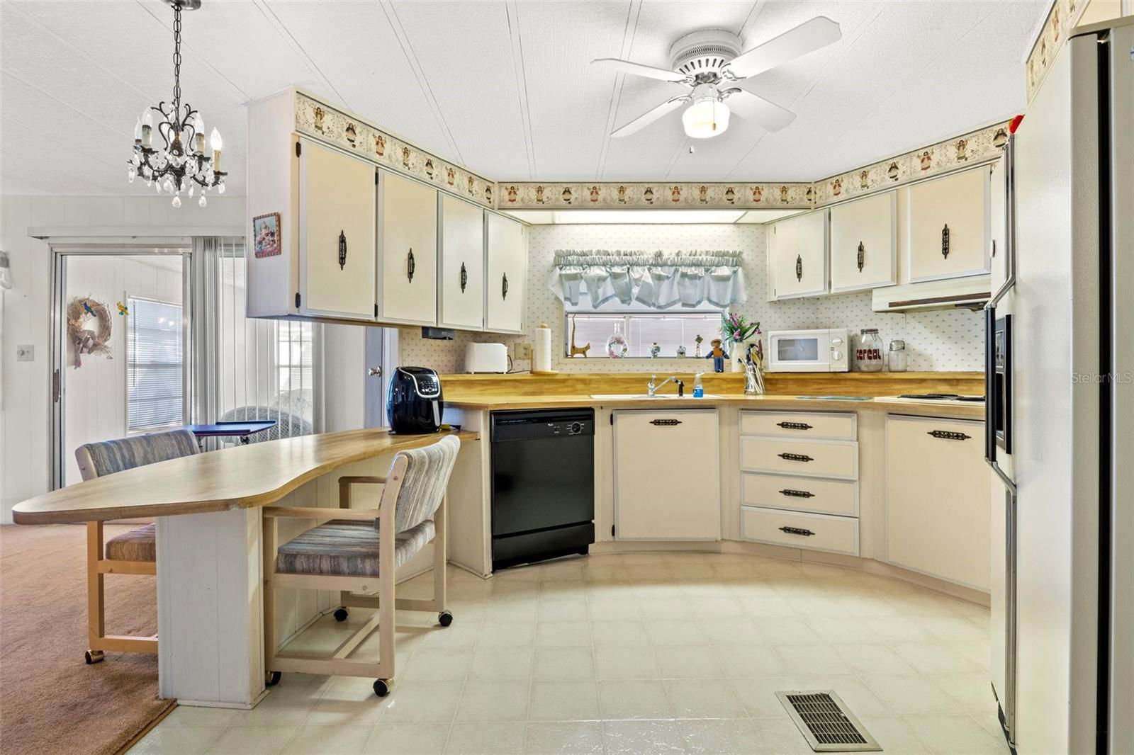 4600 6 Mile Pond Road, Zephyrhills, FL 33541, T3430081