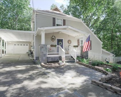 9050 Pine Tree Circle, Gainesville